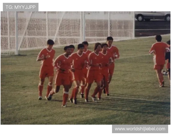 足球小子世界杯:来自不同国家的少年足球天才在比赛中展现非凡实力